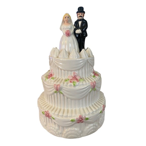 1987 Wedding Cake Rotating Music Box Berman & Anderson plays FEELINGS - Picture 1 of 7